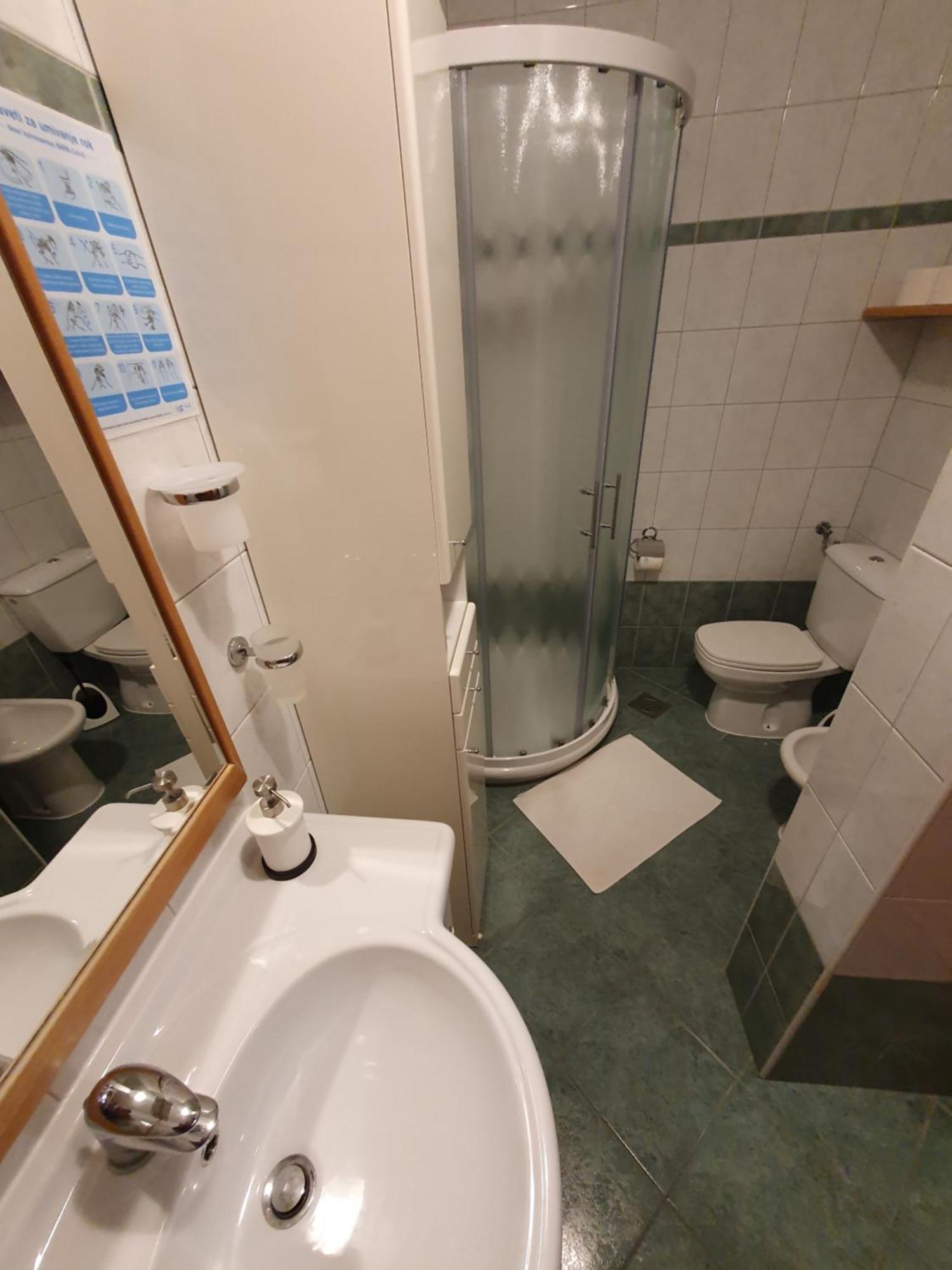 Miskar Rooms Cerknica Rom bilde