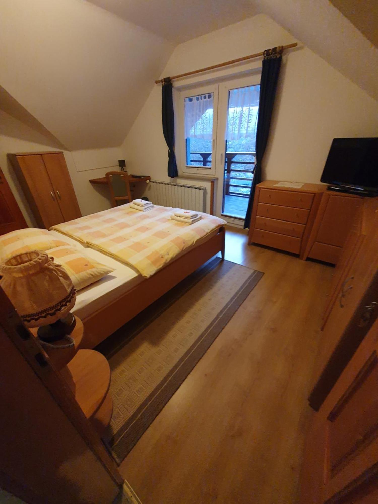 Miskar Rooms Cerknica Rom bilde